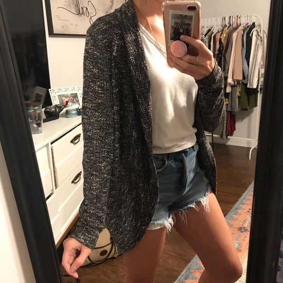 2 cardigans - Picture 2 of 13